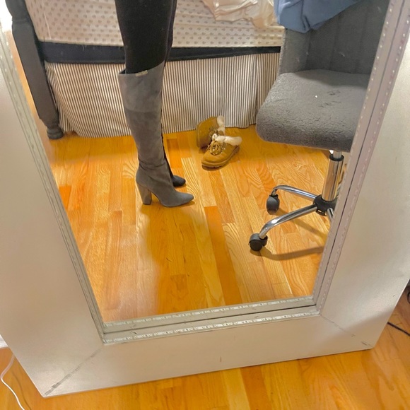 Vintage Calvin Klein suede boots - Picture 9 of 15